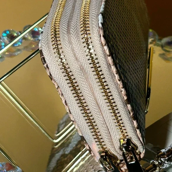 A New Day Snakeskin Pattern Women's Double Zip Wallet 8.5” x 4” NWT - Picture 3 of 4